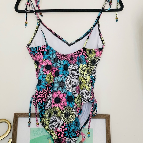 Salt + Cover 1-pc Swim Suite Sz Med - Picture 5 of 7